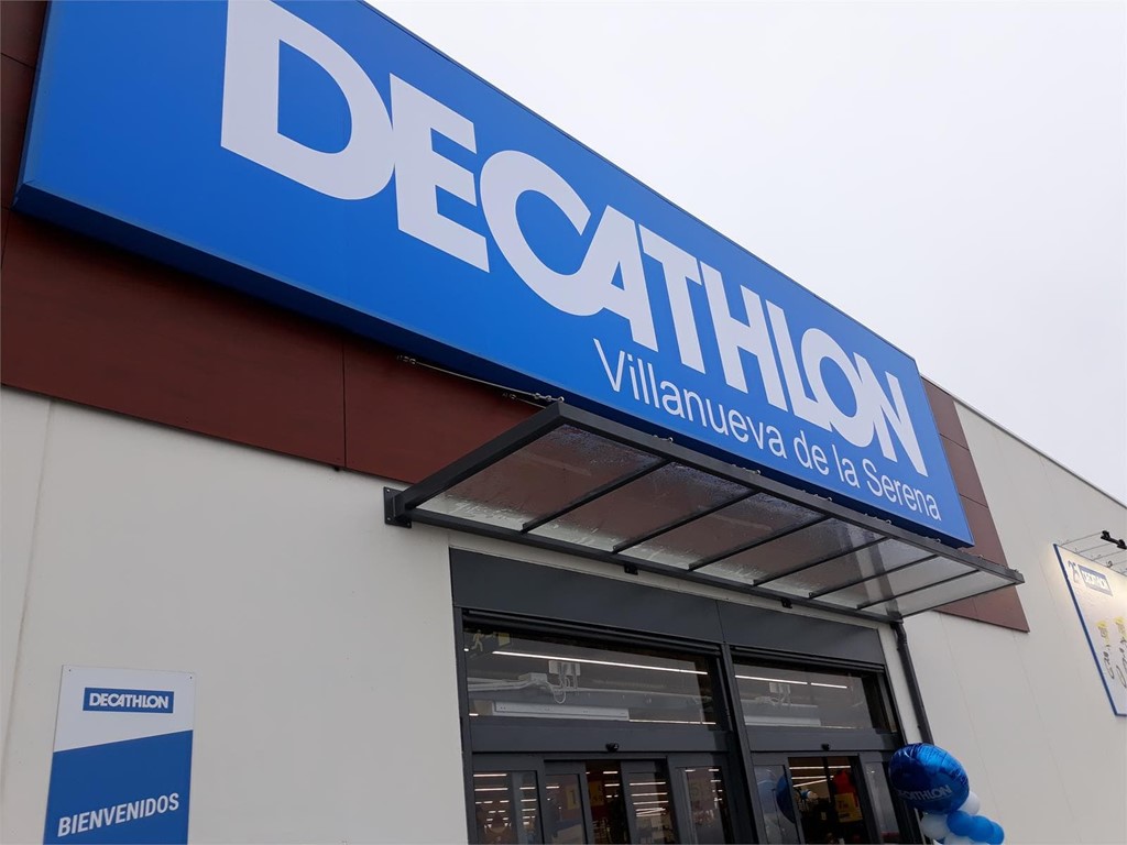 Foto 2 Adecuación de Nave Decathlon para uso comercial