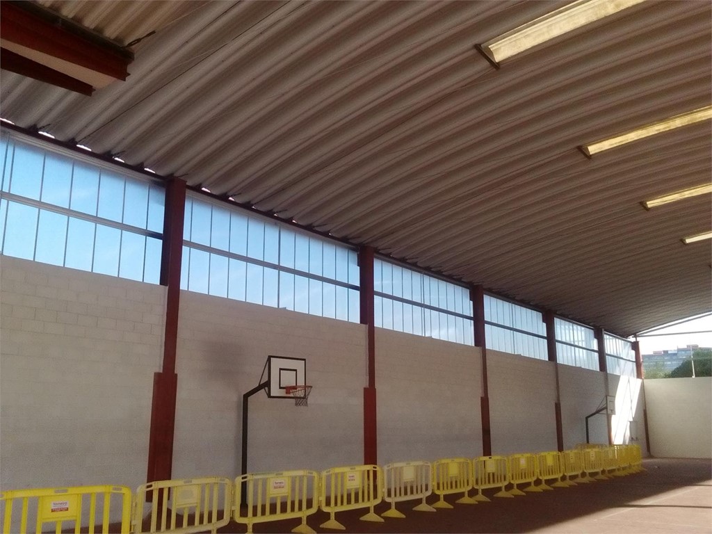 Foto 6 Cierre de Pista cubierta Polideportiva - Ceip San Pedro de Visma