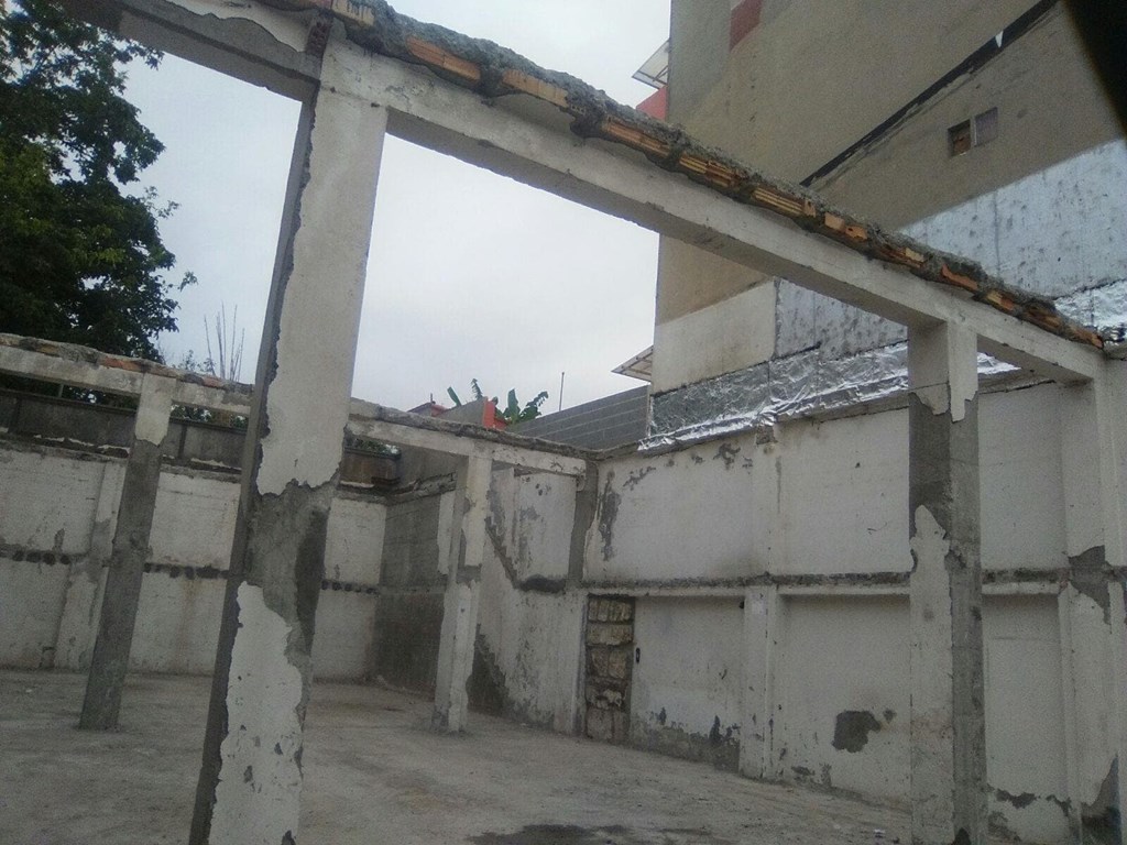 Foto 11 Demolición de edificación de planta baja, 1ª y bajo cubierta