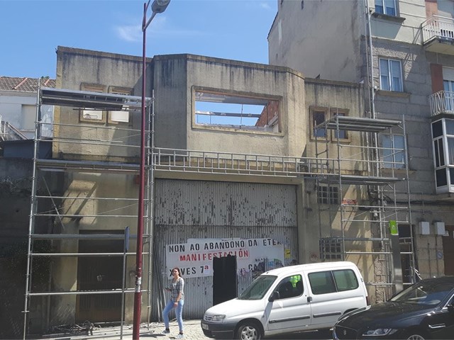 Demolición de edificación de planta baja, 1ª y bajo cubierta