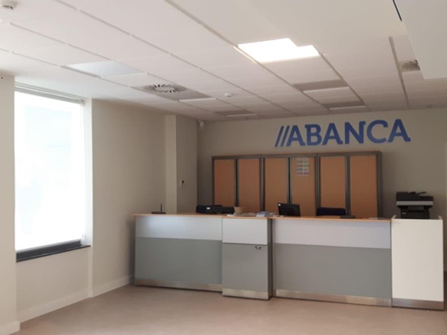 Reforma oficina Abanca Meicende